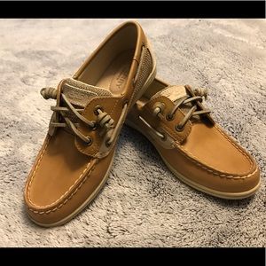 Sperry boat shoes
